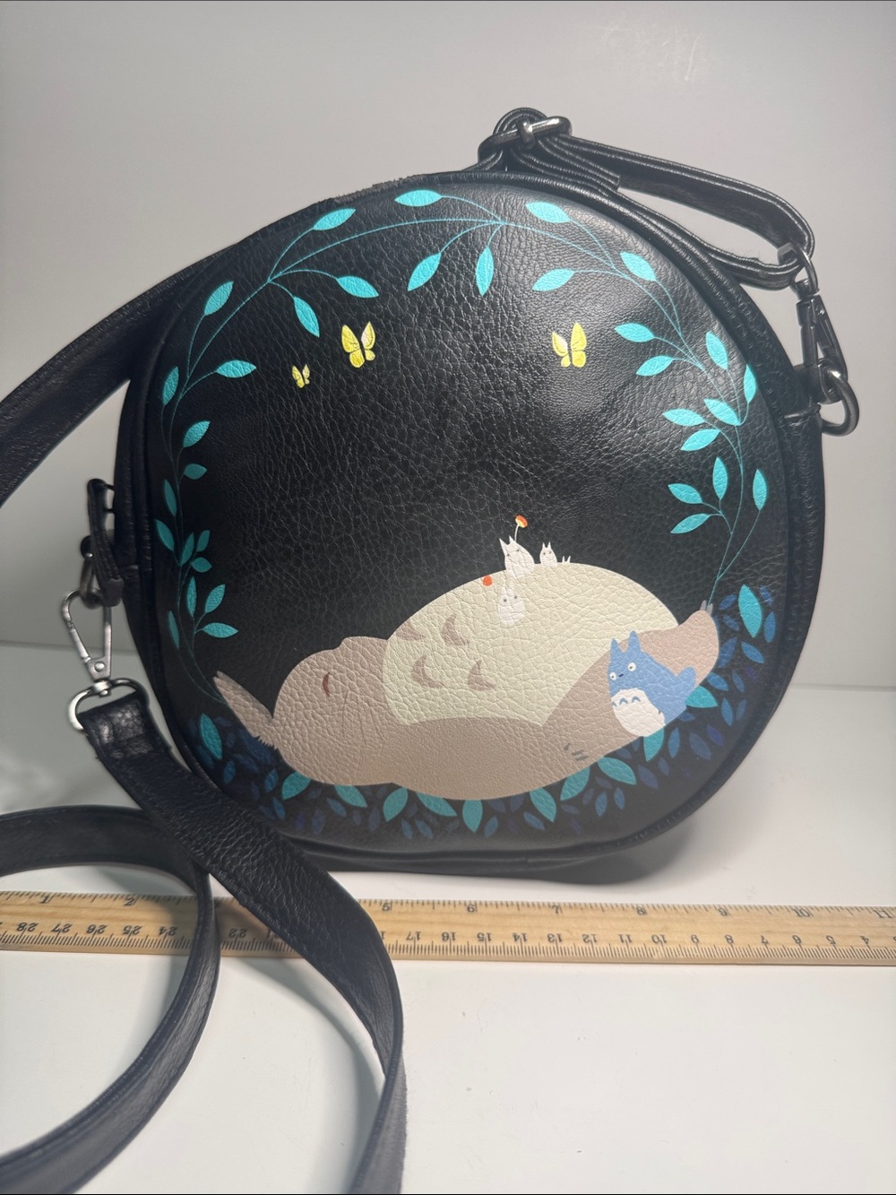 Her Universe Studio Ghibli My Neighbor Totoro black round crossbody bag